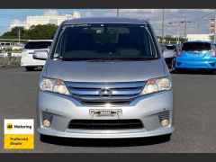 Photo of the vehicle Nissan Serena