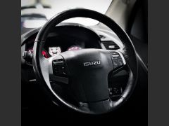 Photo of the vehicle Isuzu D-Max