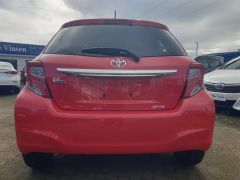 Photo of the vehicle Toyota Vitz