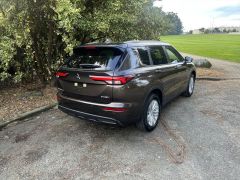 Photo of the vehicle Mitsubishi Outlander