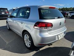 Photo of the vehicle Volkswagen Golf