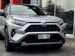 Photo of the vehicle Toyota RAV4