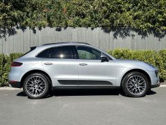 Photo of the vehicle Porsche Macan