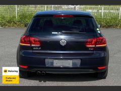 Photo of the vehicle Volkswagen Golf