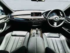 Photo of the vehicle BMW X5