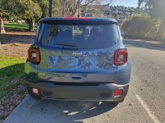 Photo of the vehicle Jeep Renegade