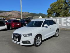 Photo of the vehicle Audi Q3