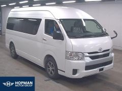 Photo of the vehicle Toyota HiAce