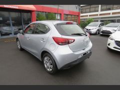 Photo of the vehicle Mazda Demio