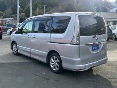 Photo of the vehicle Nissan Serena