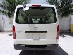 Photo of the vehicle Toyota HiAce