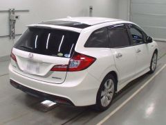 Photo of the vehicle Honda Jade