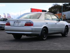 Photo of the vehicle Toyota Chaser