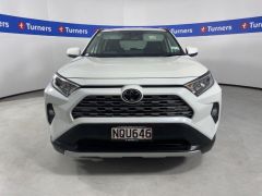 Photo of the vehicle Toyota RAV4