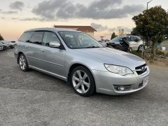 Photo of the vehicle Subaru Legacy