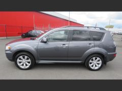 Photo of the vehicle Mitsubishi Outlander