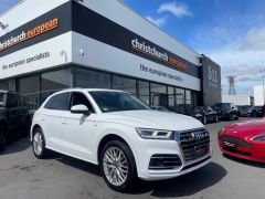 Photo of the vehicle Audi Q5