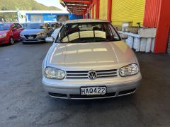 Photo of the vehicle Volkswagen Golf