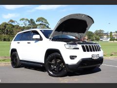 Photo of the vehicle Jeep Grand Cherokee