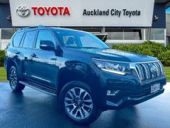 Photo of the vehicle Toyota Land Cruiser Prado