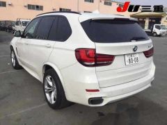 Photo of the vehicle BMW X5