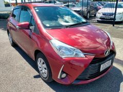 Photo of the vehicle Toyota Vitz