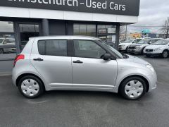 Photo of the vehicle Suzuki Swift