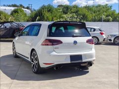 Photo of the vehicle Volkswagen Golf