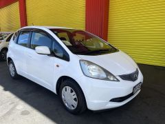 Photo of the vehicle Honda Fit