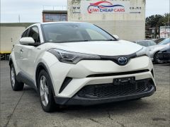 Photo of the vehicle Toyota C-HR