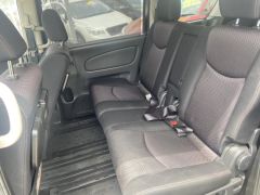 Photo of the vehicle Nissan Serena