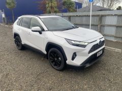 Photo of the vehicle Toyota RAV4