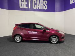 Photo of the vehicle Ford Fiesta