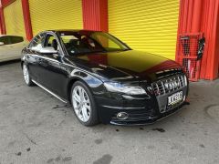 Photo of the vehicle Audi S4