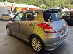 Photo of the vehicle Suzuki Swift