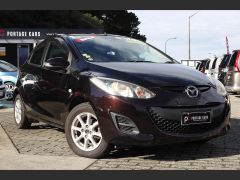 Photo of the vehicle Mazda Demio