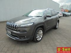 Photo of the vehicle Jeep Cherokee