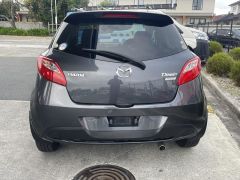 Photo of the vehicle Mazda Demio