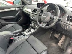 Photo of the vehicle Audi Q3