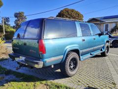 Photo of the vehicle Chevrolet Suburban