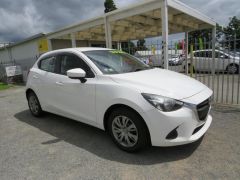 Photo of the vehicle Mazda Demio