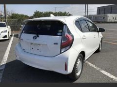 Photo of the vehicle Toyota Aqua