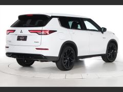 Photo of the vehicle Mitsubishi Outlander