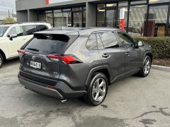 Photo of the vehicle Toyota RAV4