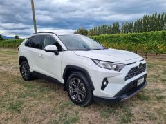 Photo of the vehicle Toyota RAV4