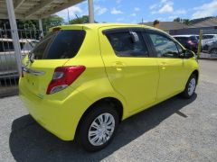 Photo of the vehicle Toyota Vitz