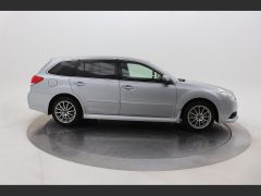 Photo of the vehicle Subaru Legacy