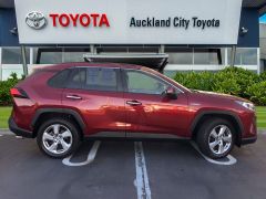 Photo of the vehicle Toyota RAV4