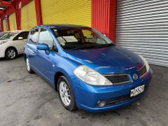 Photo of the vehicle Nissan Tiida