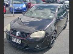 Photo of the vehicle Volkswagen Golf